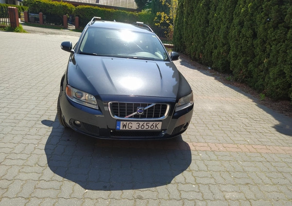 Volvo V70 cena 39500 przebieg: 192000, rok produkcji 2009 z Garwolin małe 137